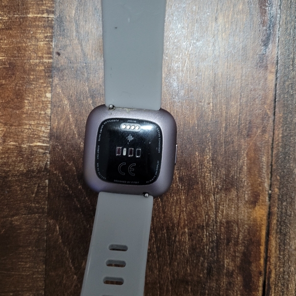 Fitbit Versa 2 - Picture 3 of 5